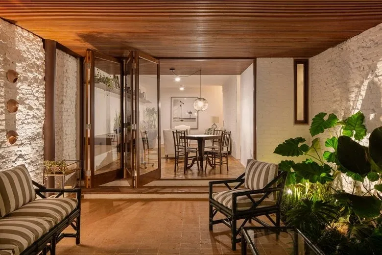 Awaken emotional memory, reshape peaceful life, and design simple and rustic villa renovation