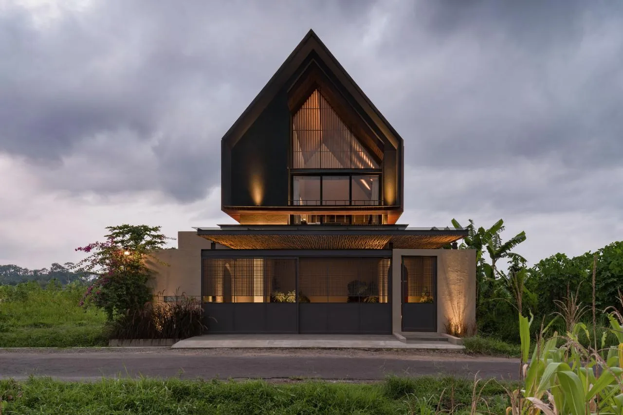 Energy saving luxury Wabi Sabi villa design that nourishes the body and mind in nature in tropical rainforests