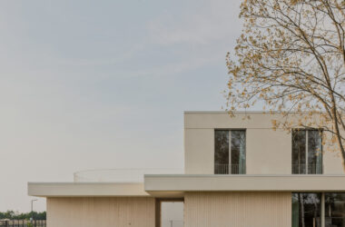 Minimalist Villa Design Featuring Warm Natural Tones and Smooth, Symmetrical Lines-BIM WORLD