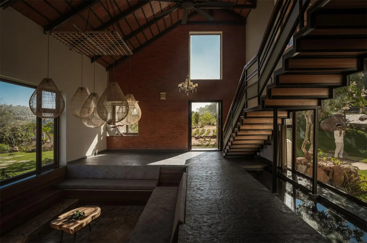 Villa design that responds to research on environmental climate materials and engages in a perfect dialogue with nature