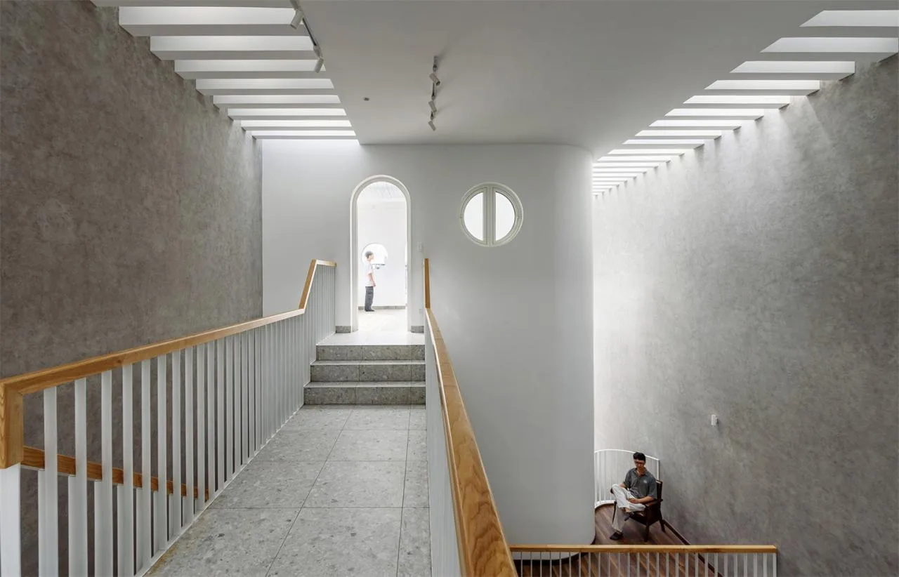 Design of Elderly Residence Villas Inspired by Warm Forest Camping Returning to Old Street Blocks