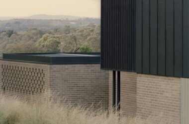 Layered Light and Shadow: A Slope-Side Vacation Home Inspiring Endless Imagination-BIM WORLD