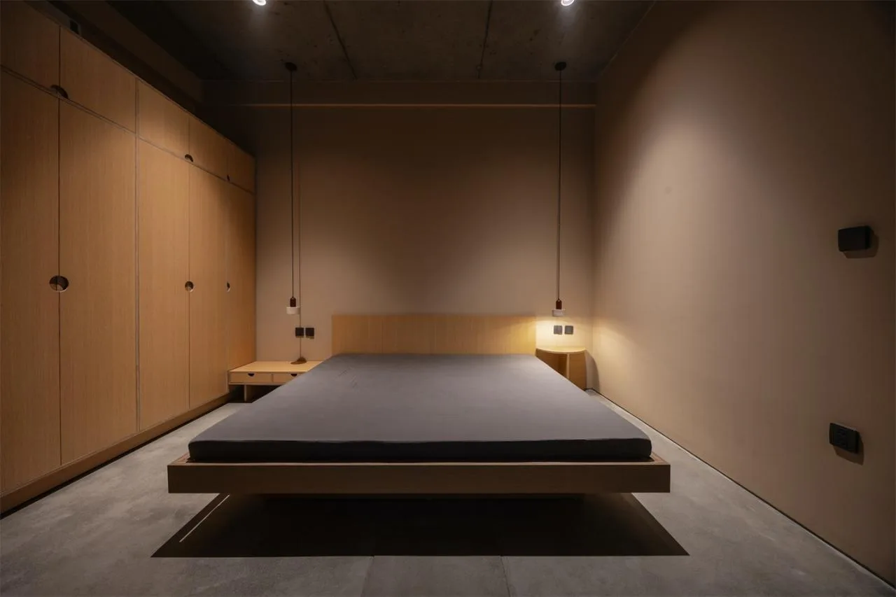 The design of a villa in a valley hidden in the cracks of urban alleys, carrying the time of family affection