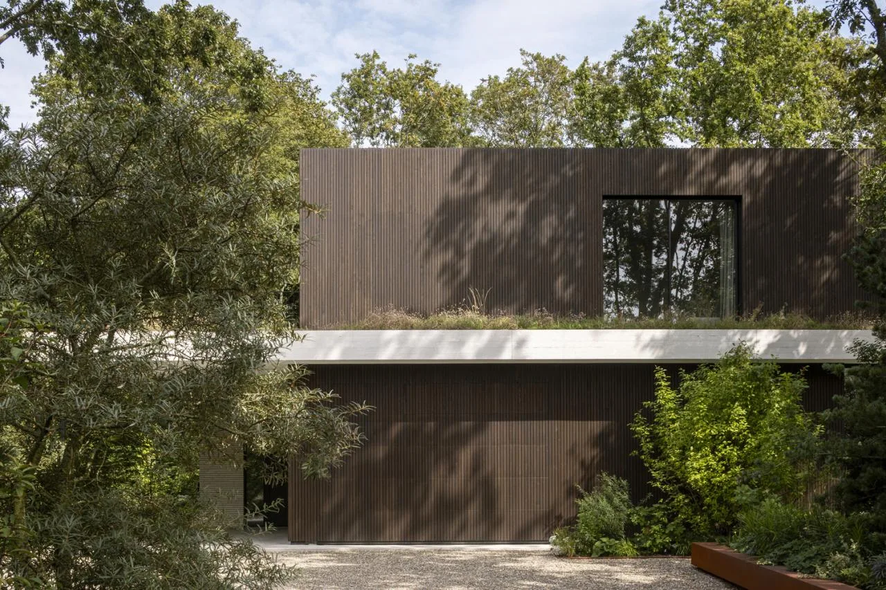 Encountering Hidden Villas on the Dutch Coast: A Feast of Nature, Architecture, and Art Design
