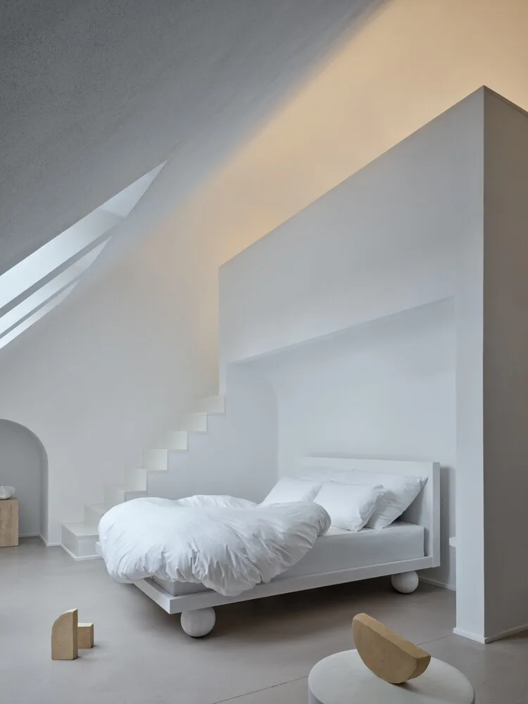 Tracing history and nature, paying tribute to the sacred atmosphere of Baroque and religious inspiration in residential design