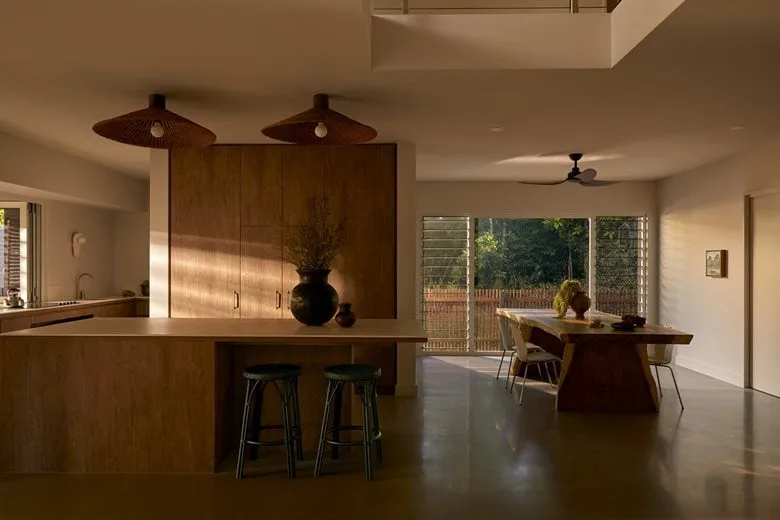 Carving in details to achieve a win-win balance of aesthetic energy in villa living space design