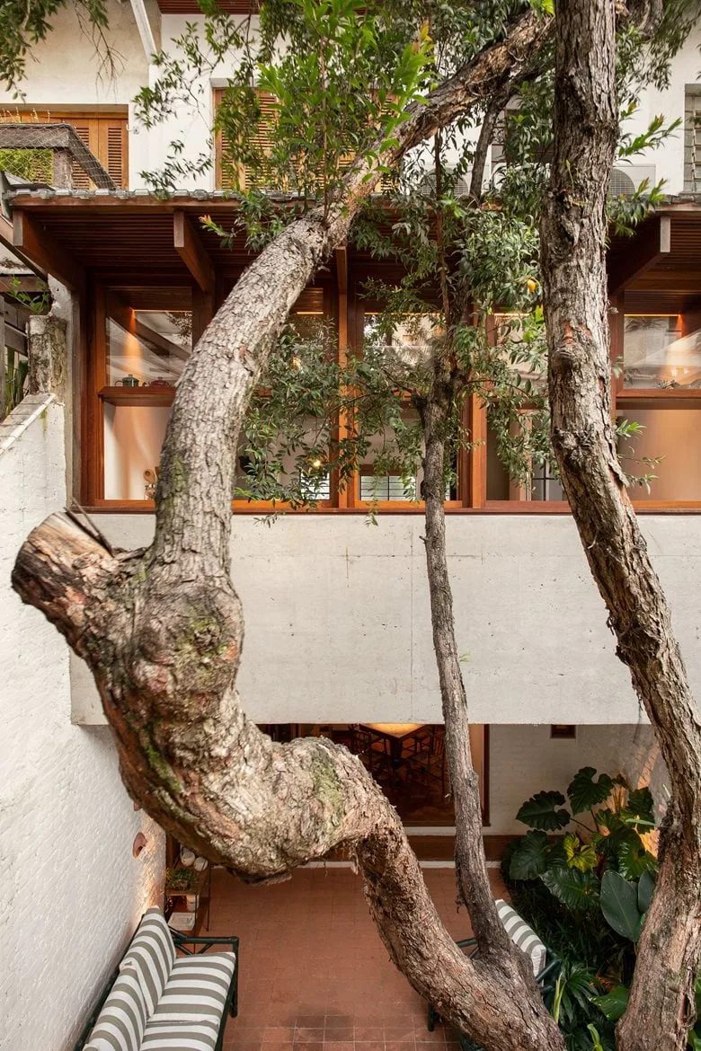 Awaken emotional memory, reshape peaceful life, and design simple and rustic villa renovation