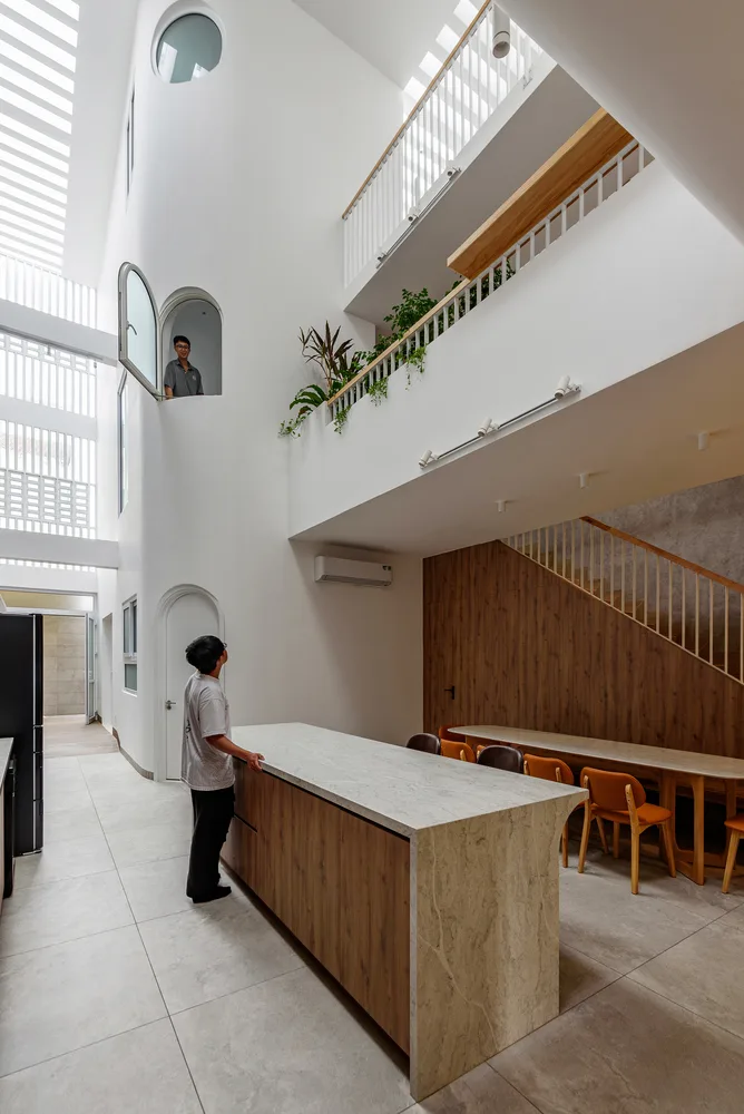 Design of Elderly Residence Villas Inspired by Warm Forest Camping Returning to Old Street Blocks