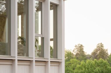Architectural Marvel by the Strait: Overcoming Terrain to Craft Stunning Wooden Villas-BIM WORLD