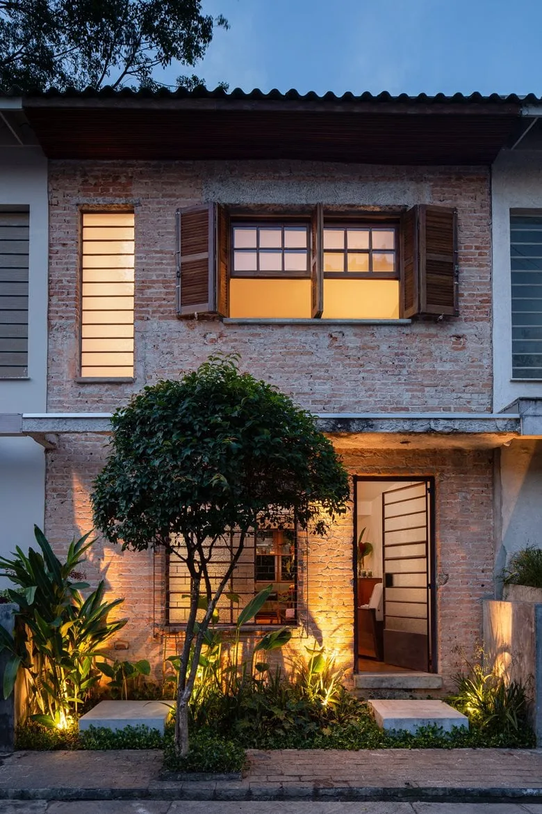 Awaken emotional memory, reshape peaceful life, and design simple and rustic villa renovation
