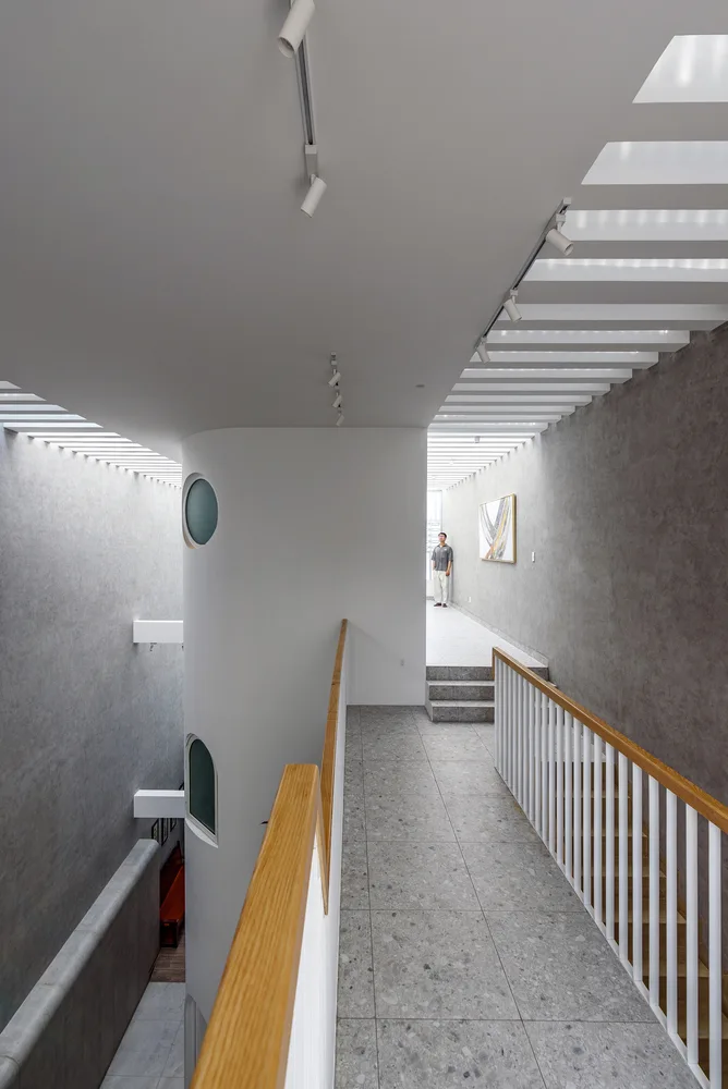 Design of Elderly Residence Villas Inspired by Warm Forest Camping Returning to Old Street Blocks