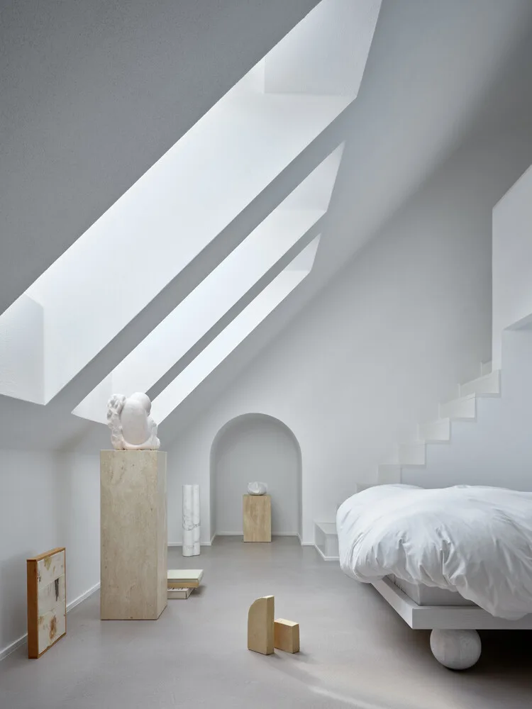 Tracing history and nature, paying tribute to the sacred atmosphere of Baroque and religious inspiration in residential design