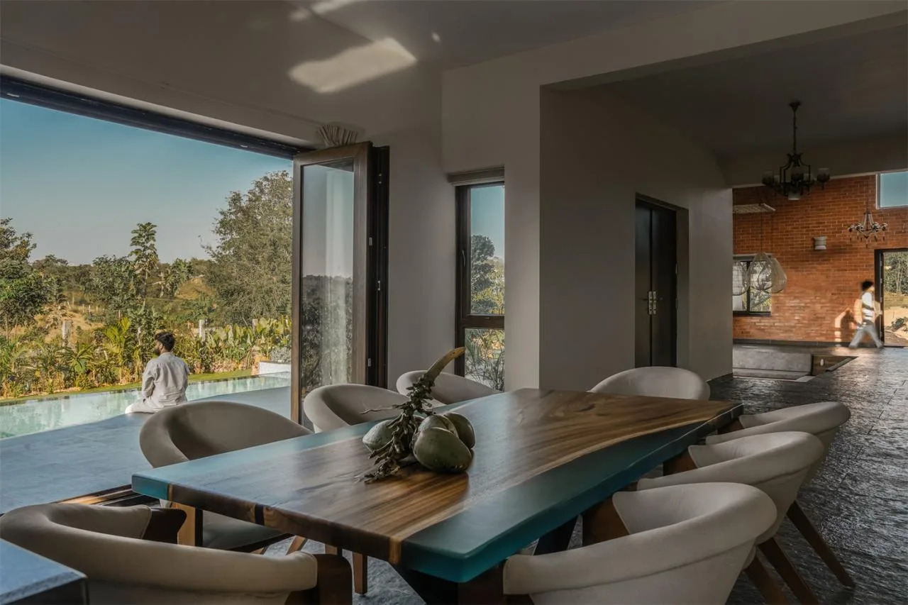 Villa design that responds to research on environmental climate materials and engages in a perfect dialogue with nature