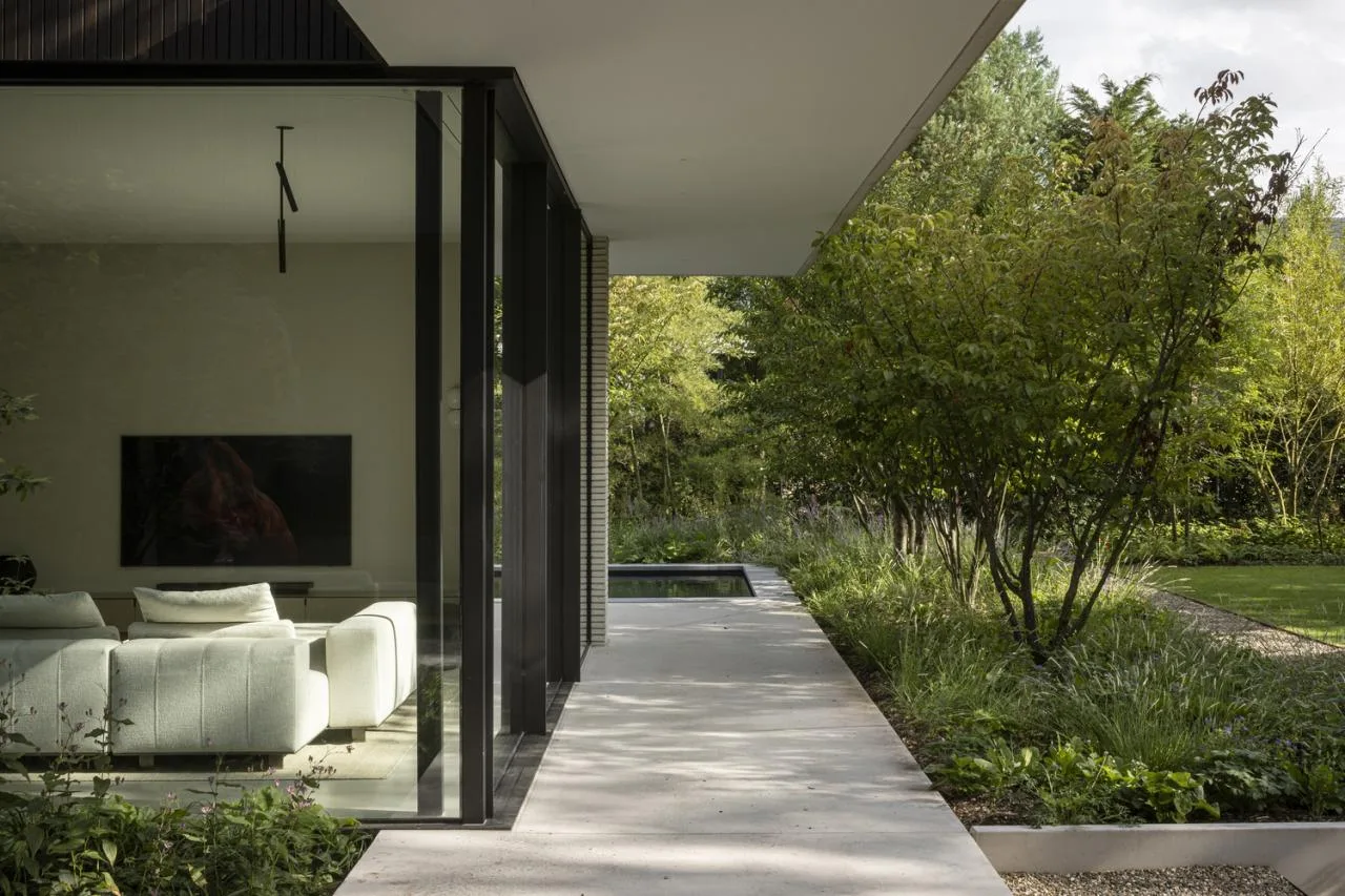 Encountering Hidden Villas on the Dutch Coast: A Feast of Nature, Architecture, and Art Design