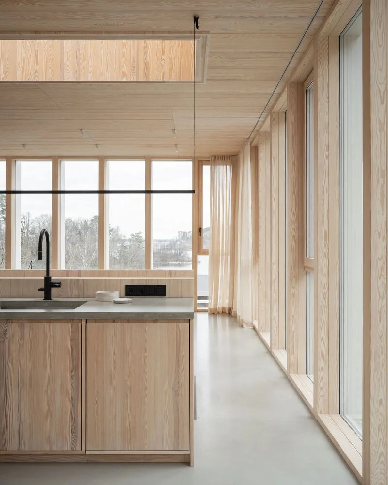 Miracle of architecture by the strait, challenging the terrain to create a stunning view of wooden villa design
