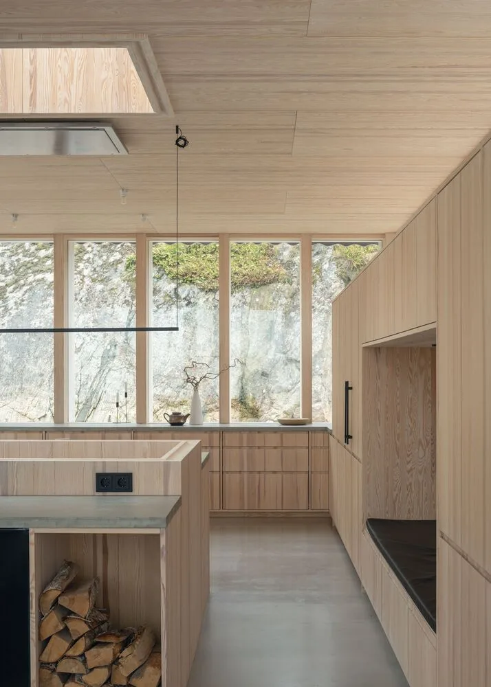 Miracle of architecture by the strait, challenging the terrain to create a stunning view of wooden villa design