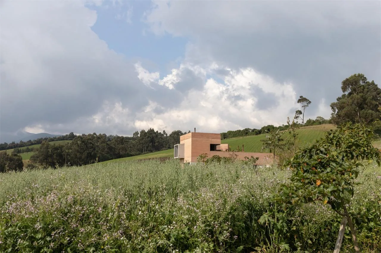 Villa design for observing landscape dynamics and experiencing natural emotions from different angles