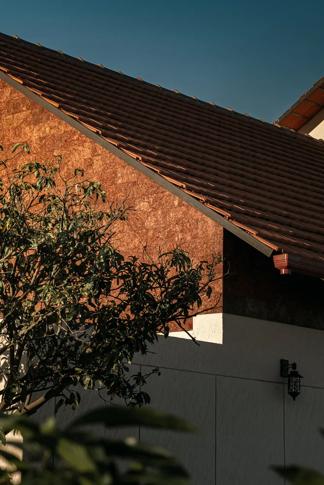 Villa design that responds to research on environmental climate materials and engages in a perfect dialogue with nature