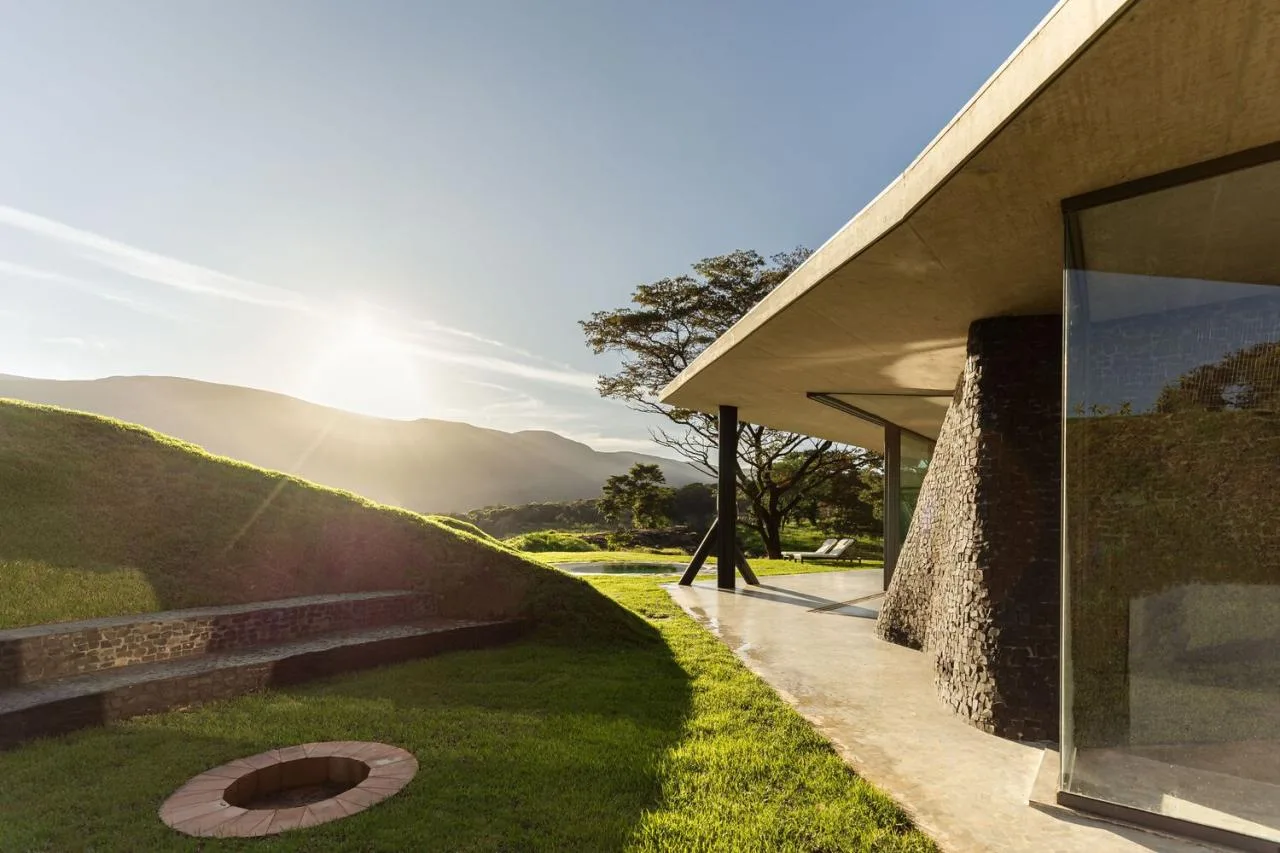 Design of a tranquil, natural, and poetic vacation villa nestled between mountains and forests