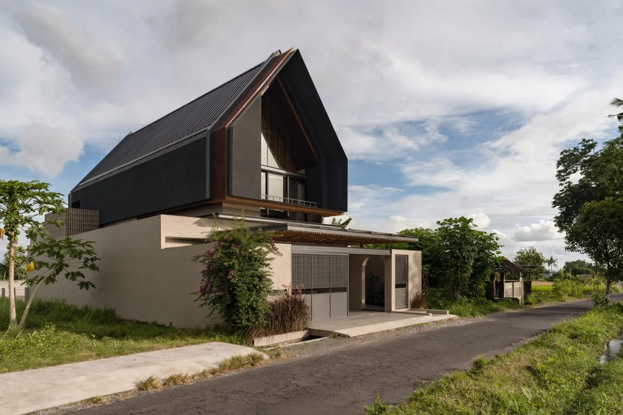 Energy saving luxury Wabi Sabi villa design that nourishes the body and mind in nature in tropical rainforests