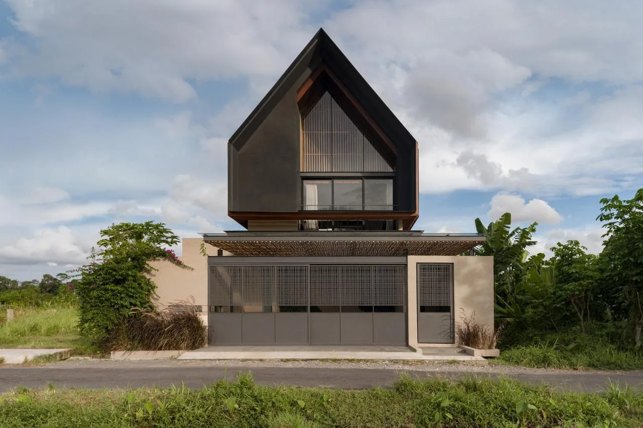 Energy saving luxury Wabi Sabi villa design that nourishes the body and mind in nature in tropical rainforests