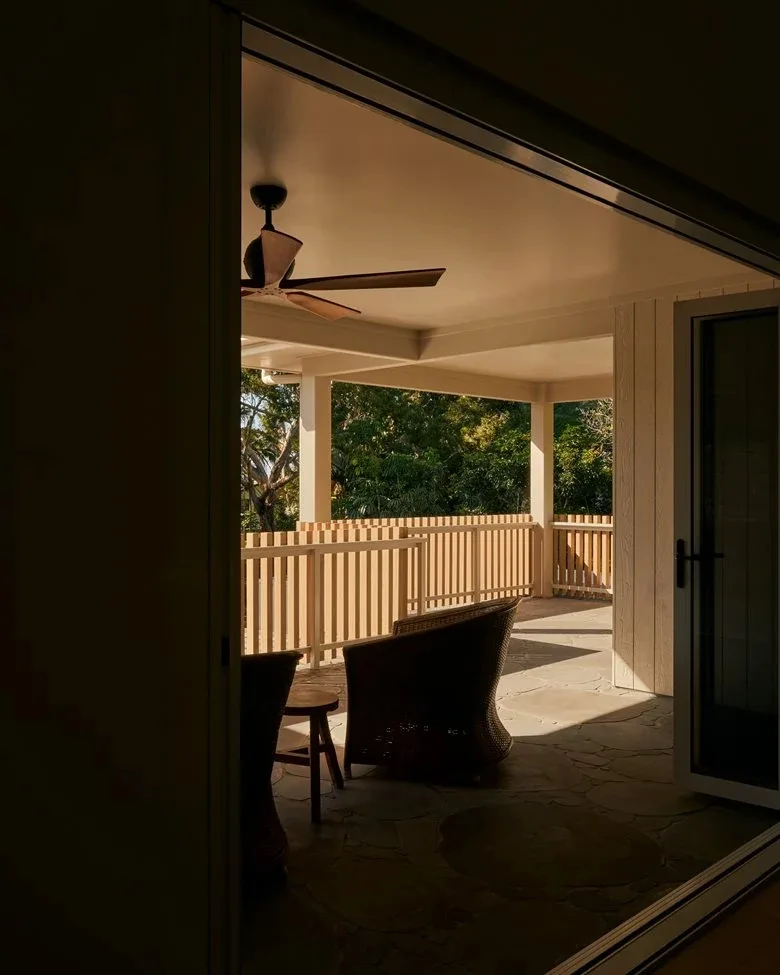 Carving in details to achieve a win-win balance of aesthetic energy in villa living space design