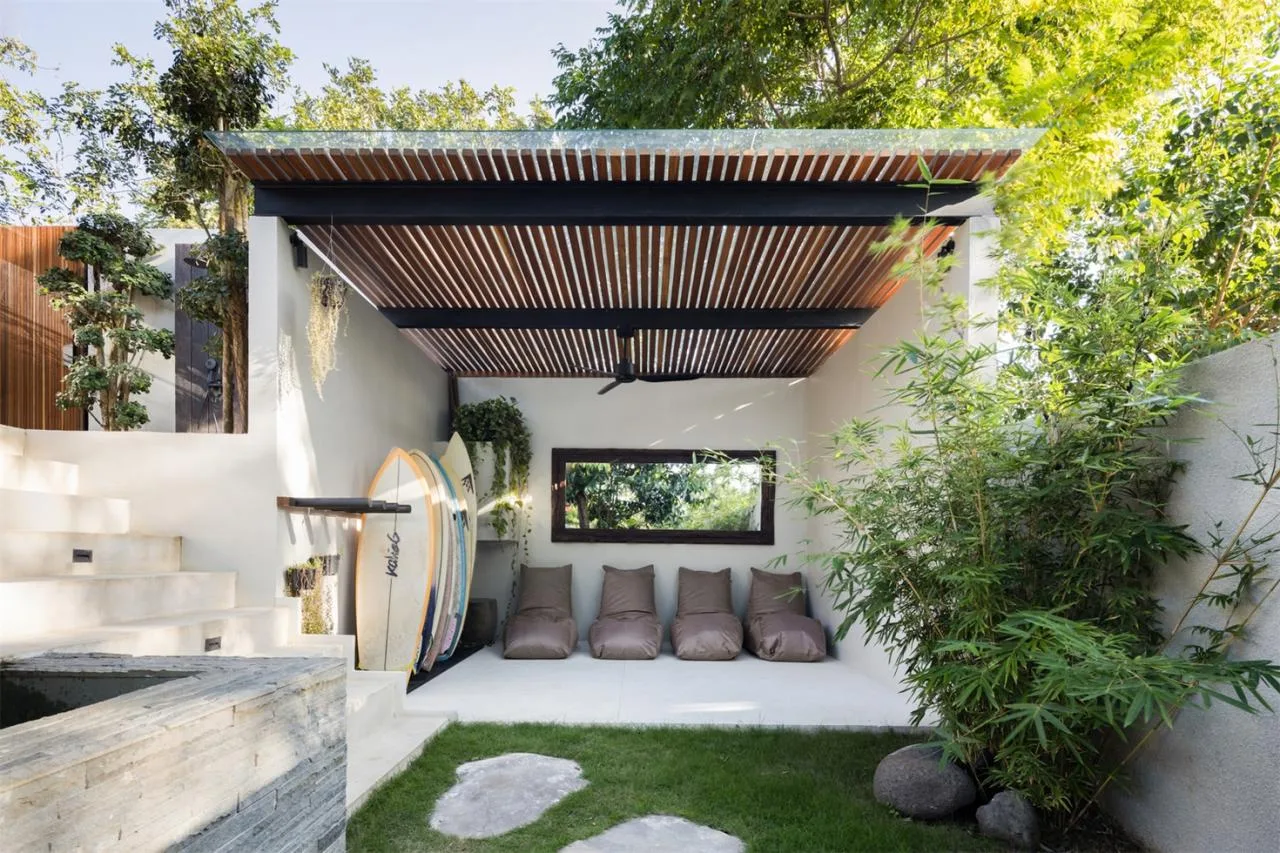 The Wabi Sabi Realm in the Poetic Forest: Design of a Natural Villa Under a Flipped Roof
