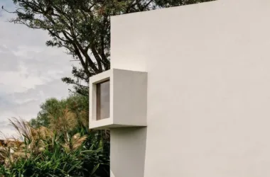 Vacation Home Design Featuring a Courtyard Core Seamlessly Integrated with Underground Terrain-BIM WORLD