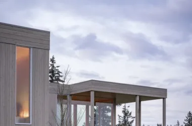 A Serene Floating Meditation House on Grass: A Zen-Inspired Vacation Retreat-BIM WORLD