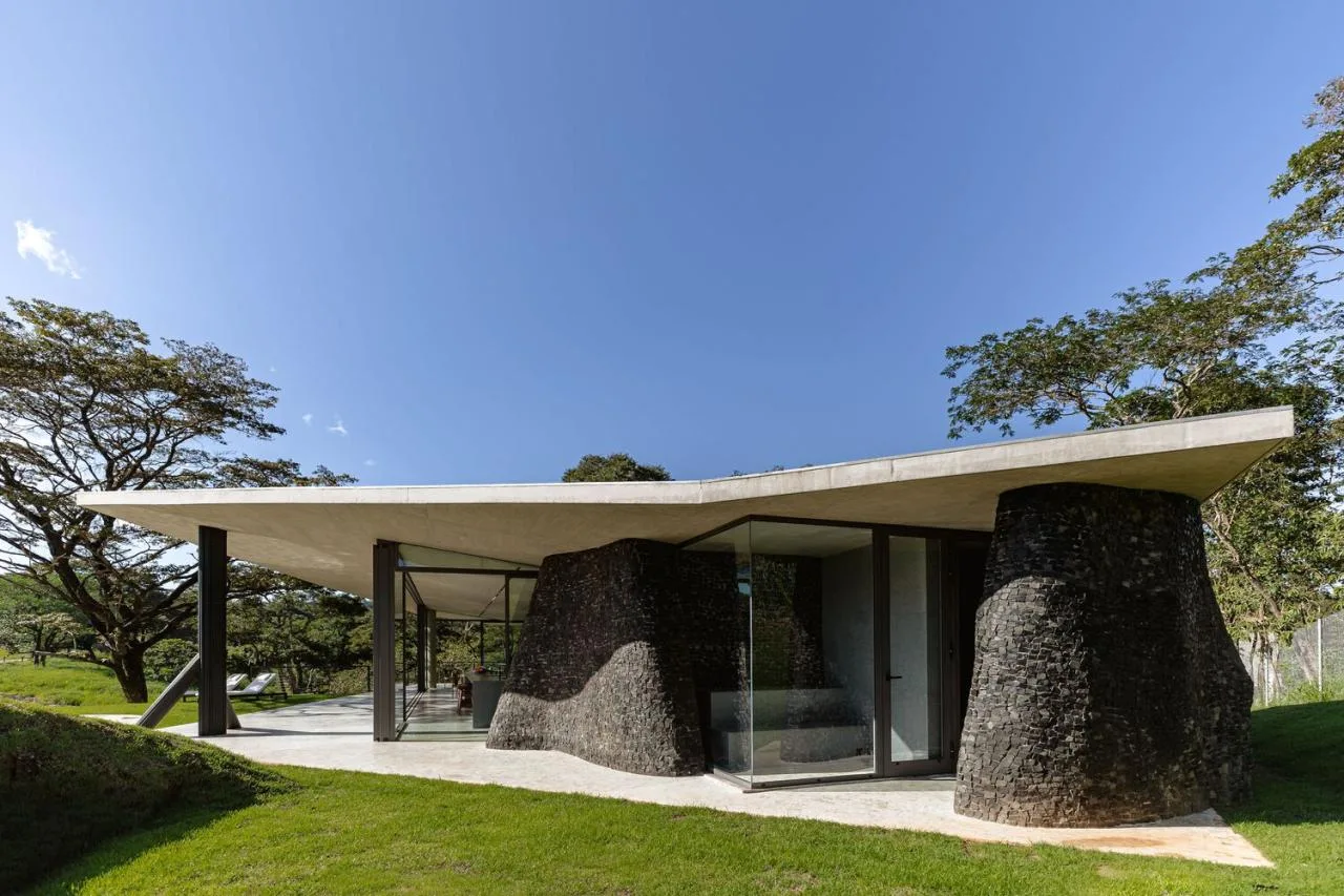 Design of a tranquil, natural, and poetic vacation villa nestled between mountains and forests