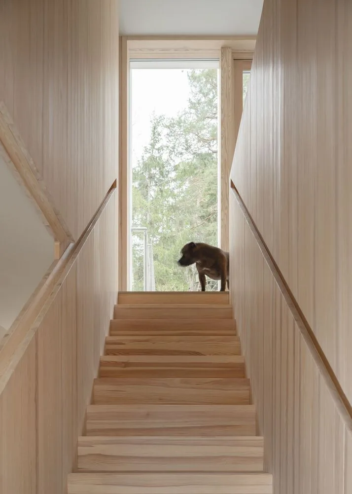 Miracle of architecture by the strait, challenging the terrain to create a stunning view of wooden villa design