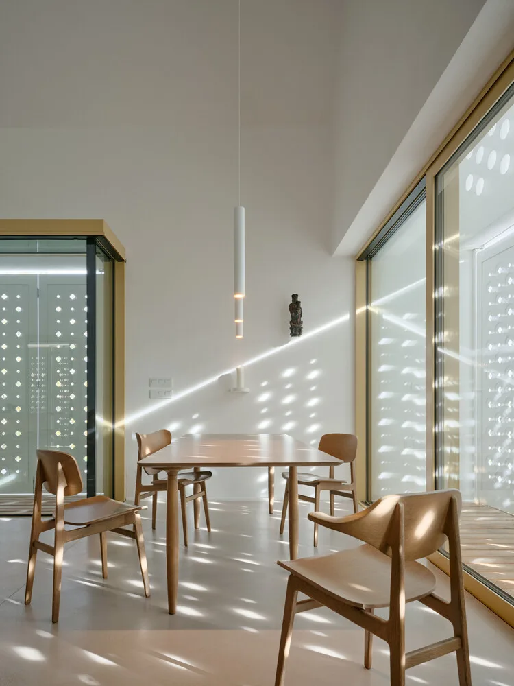 Tracing history and nature, paying tribute to the sacred atmosphere of Baroque and religious inspiration in residential design