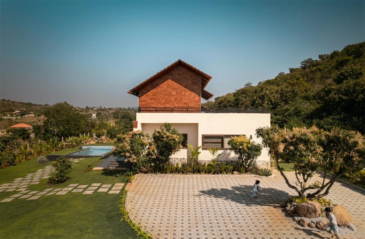 Villa design that responds to research on environmental climate materials and engages in a perfect dialogue with nature