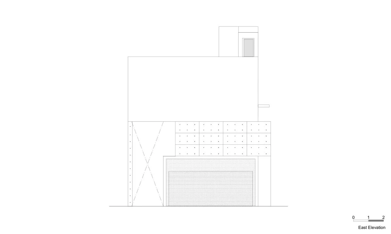Creating a quiet, natural and private residential design in the city between narrow slits and openings