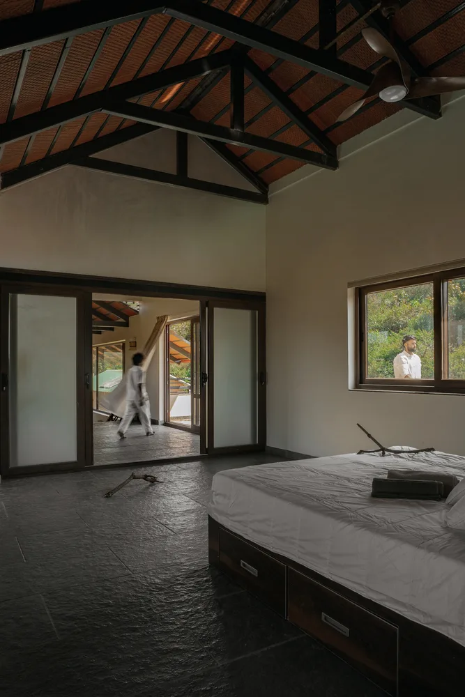 Villa design that responds to research on environmental climate materials and engages in a perfect dialogue with nature